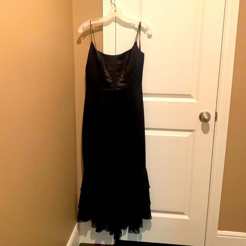Spaghetti strap black satin-esque long dres,flattering fit, mermaid hem